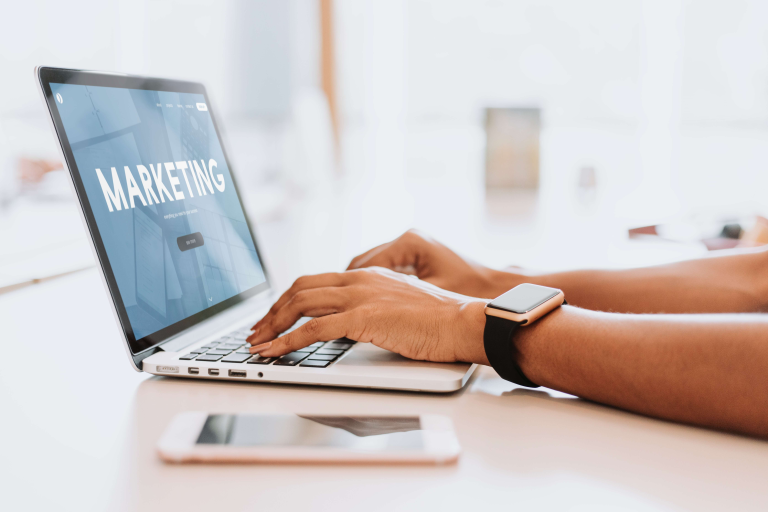 Marketing vs Sales